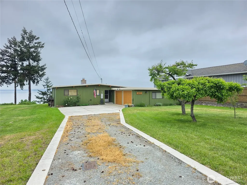 1577 Country Club Drive Camano Island WA 98282