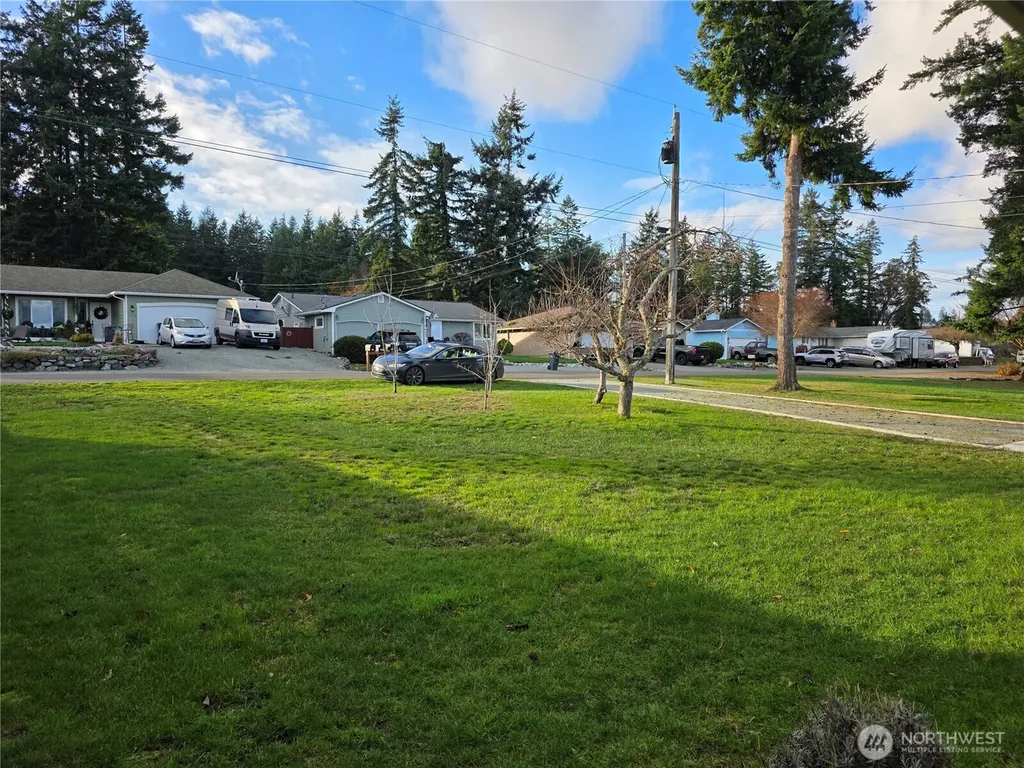 1577 Country Club Drive Camano Island WA 98282