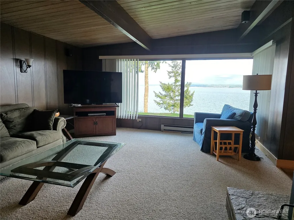 1577 Country Club Drive Camano Island WA 98282