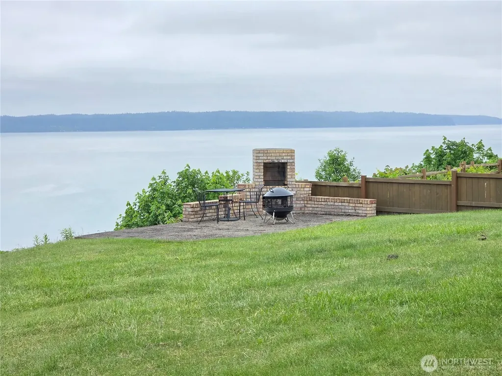 1577 Country Club Drive Camano Island WA 98282