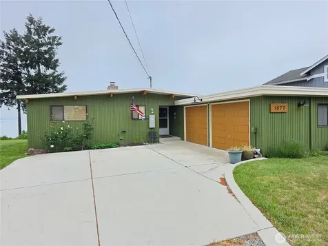 1577 Country Club Drive Camano Island WA 98282
