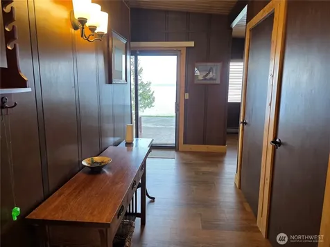 1577 Country Club Drive Camano Island WA 98282