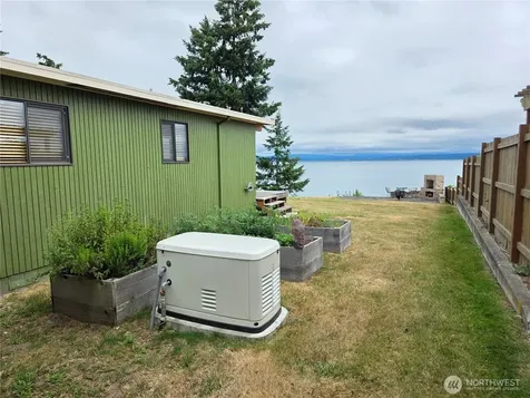 1577 Country Club Drive Camano Island WA 98282