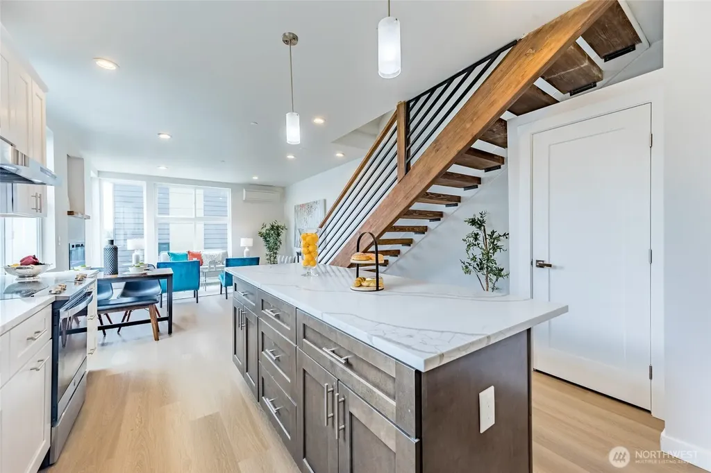 1015 Sturgus Avenue S Seattle WA 98144