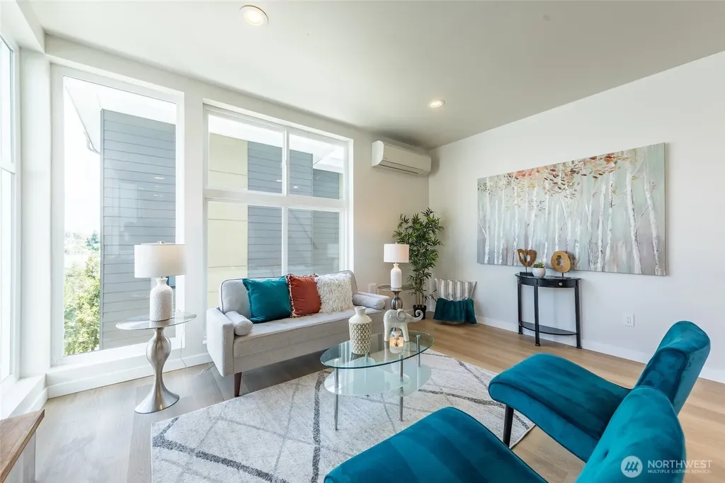 1015 Sturgus Avenue S Seattle WA 98144