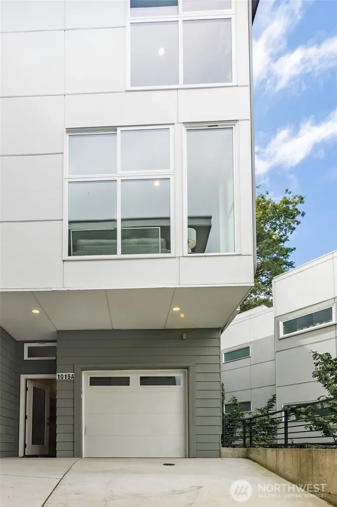1015 Sturgus Avenue S Seattle WA 98144