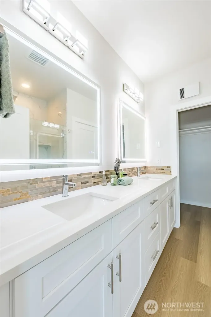 1015 Sturgus Avenue S Seattle WA 98144