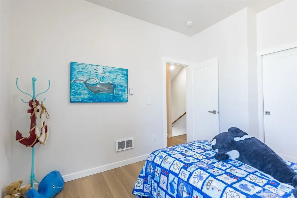 1015 Sturgus Avenue S Seattle WA 98144