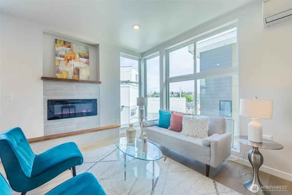 1015 Sturgus Avenue S Seattle WA 98144