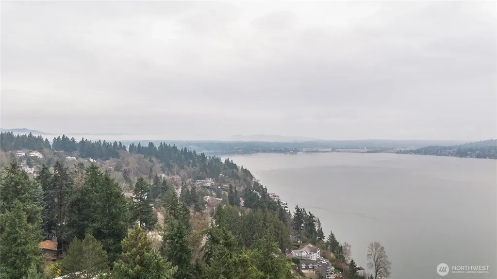 7820 W Mercer Way Mercer Island WA 98040
