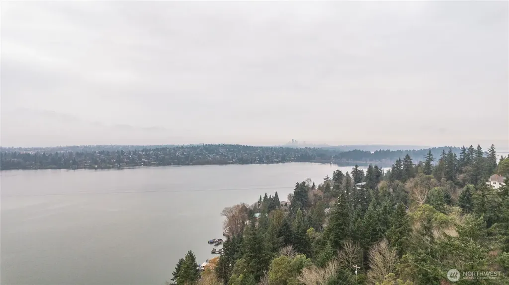 7820 W Mercer Way Mercer Island WA 98040