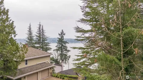 7820 W Mercer Way Mercer Island WA 98040