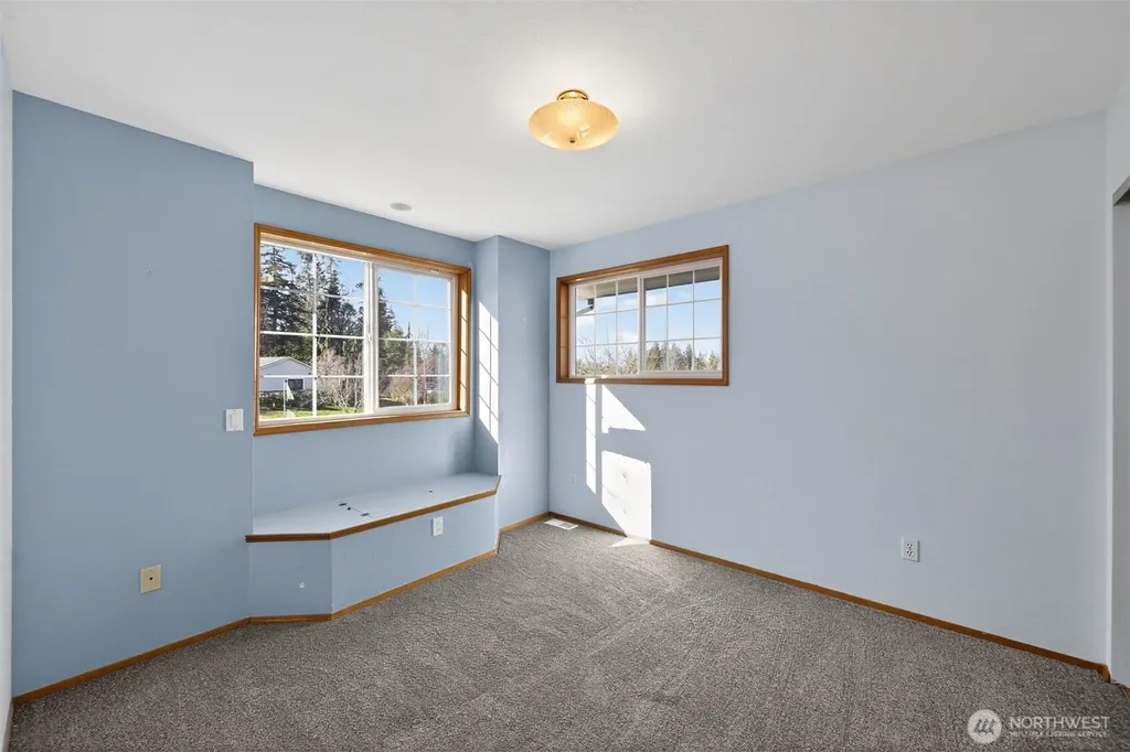 844 Holbeck Drive Camano Island WA 98282