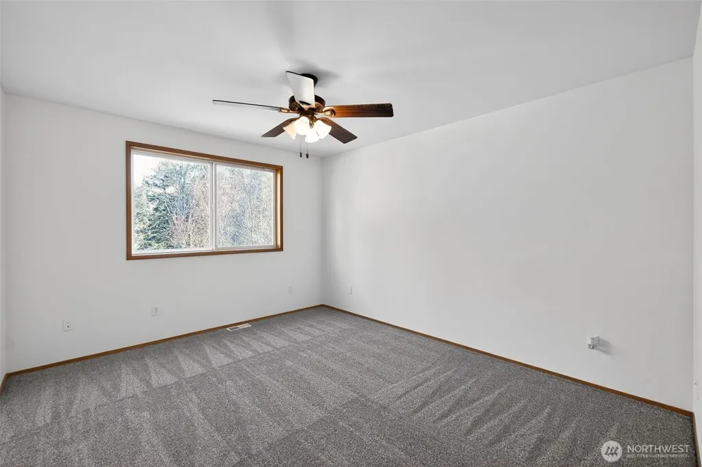 844 Holbeck Drive Camano Island WA 98282