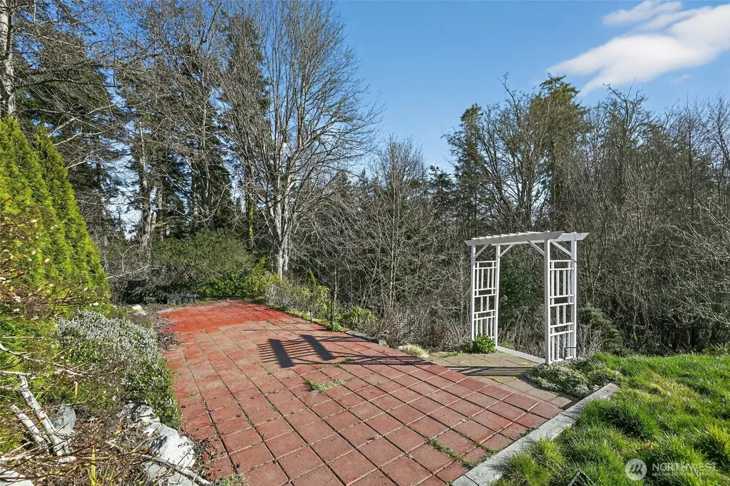 844 Holbeck Drive Camano Island WA 98282