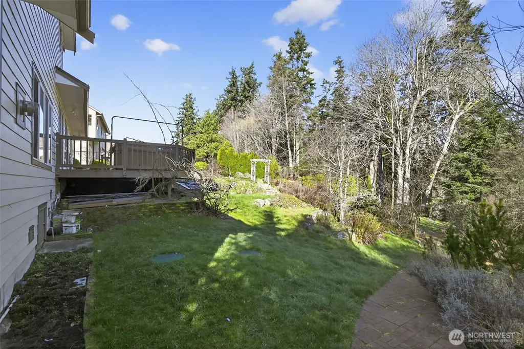 844 Holbeck Drive Camano Island WA 98282