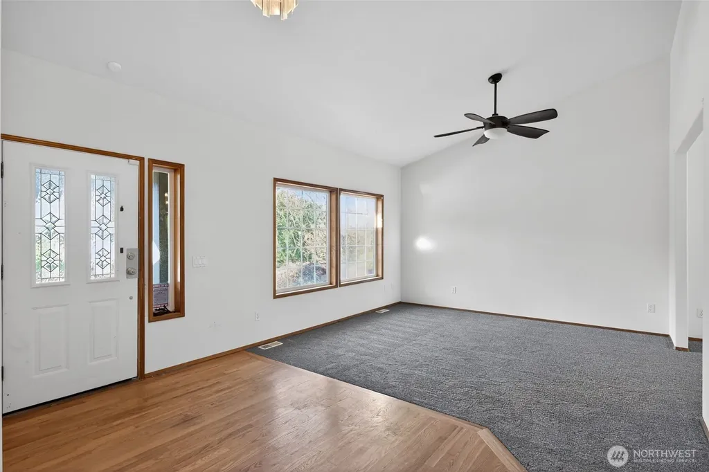 844 Holbeck Drive Camano Island WA 98282