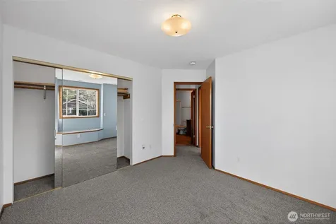 844 Holbeck Drive Camano Island WA 98282