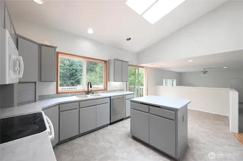 844 Holbeck Drive Camano Island WA 98282