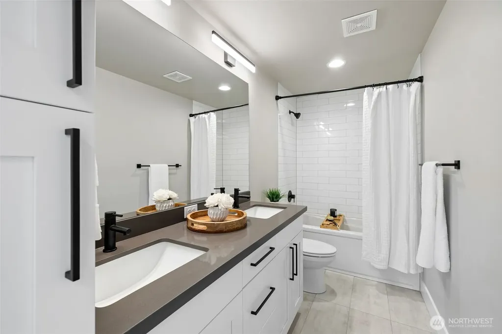 1028 168th Street SW Lynnwood WA 98037