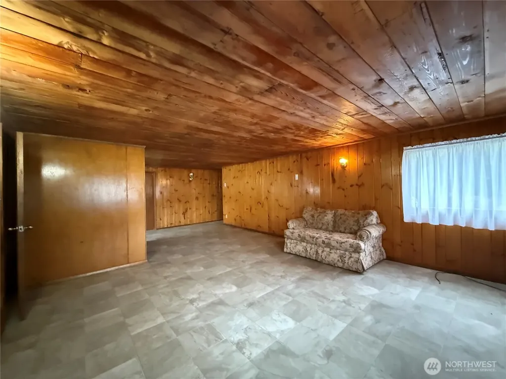 137 Glenoma Road Glenoma WA 98336