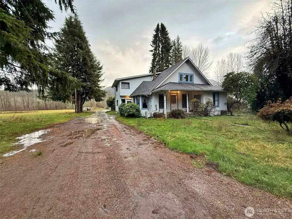 137 Glenoma Road Glenoma WA 98336