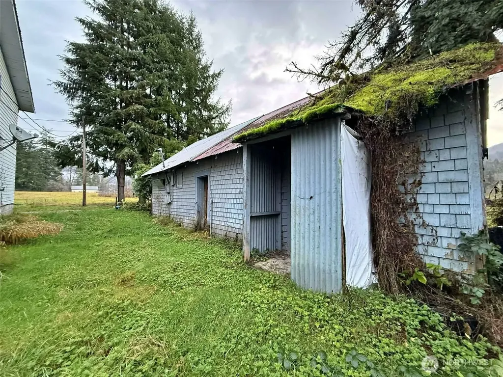137 Glenoma Road Glenoma WA 98336
