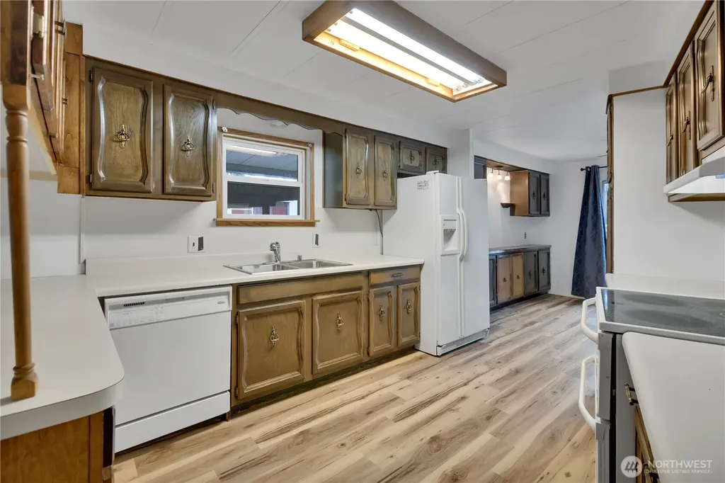 5814 79th Street Ct E Puyallup WA 98371
