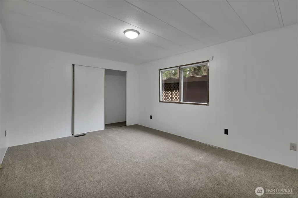 5814 79th Street Ct E Puyallup WA 98371