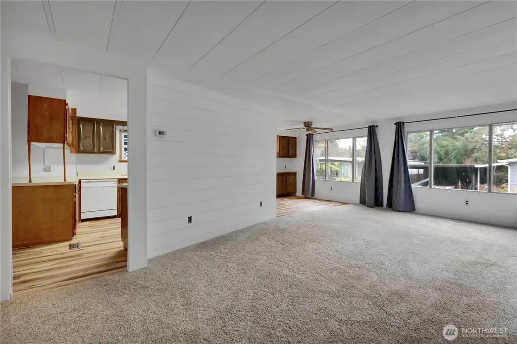5814 79th Street Ct E Puyallup WA 98371