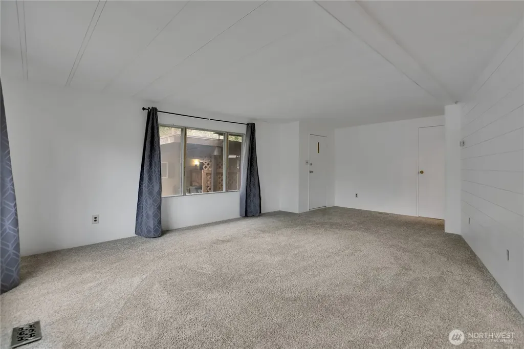5814 79th Street Ct E Puyallup WA 98371