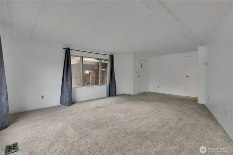 5814 79th Street Ct E Puyallup WA 98371