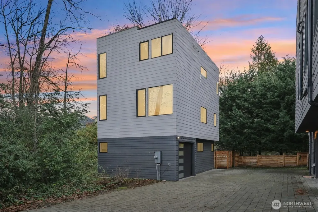 9302 Sturtevant Avenue S Seattle WA 98118
