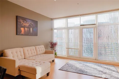 17 Mercer Street Seattle WA 98119
