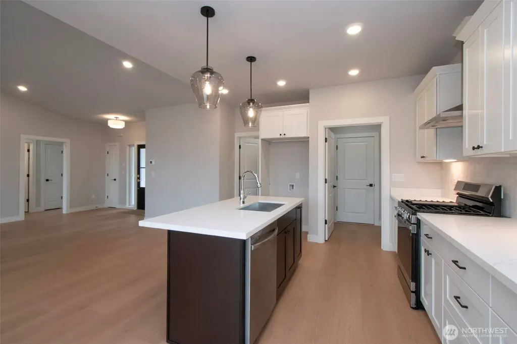 61 Sussex Court Sequim WA 98382