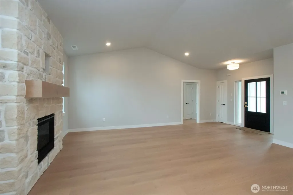 61 Sussex Court Sequim WA 98382