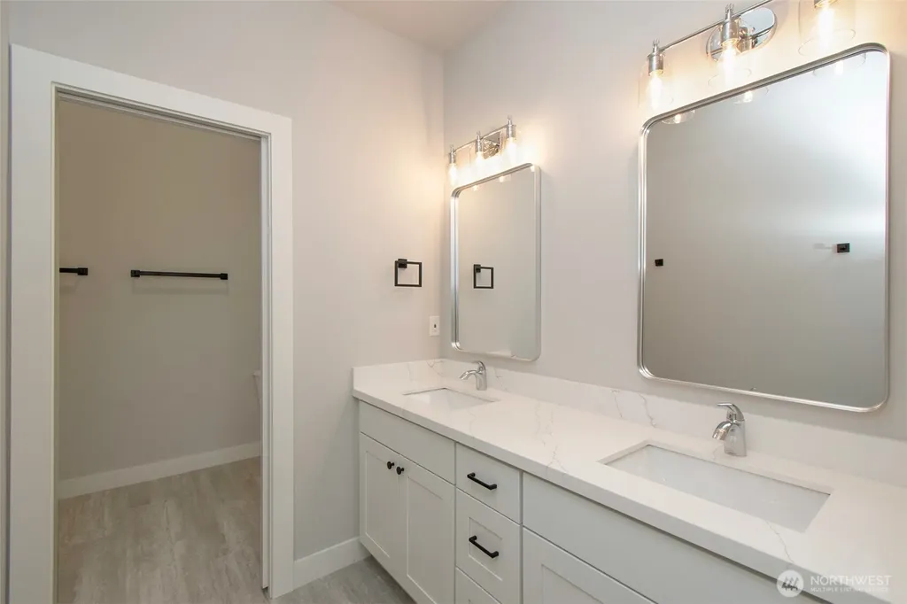 61 Sussex Court Sequim WA 98382