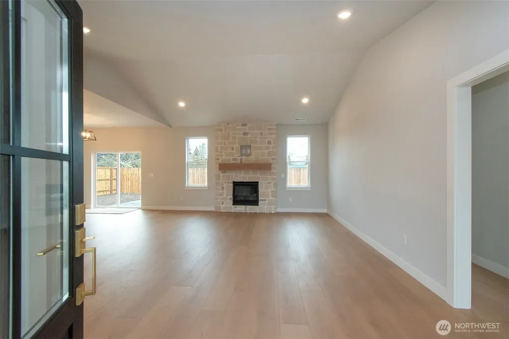 61 Sussex Court Sequim WA 98382