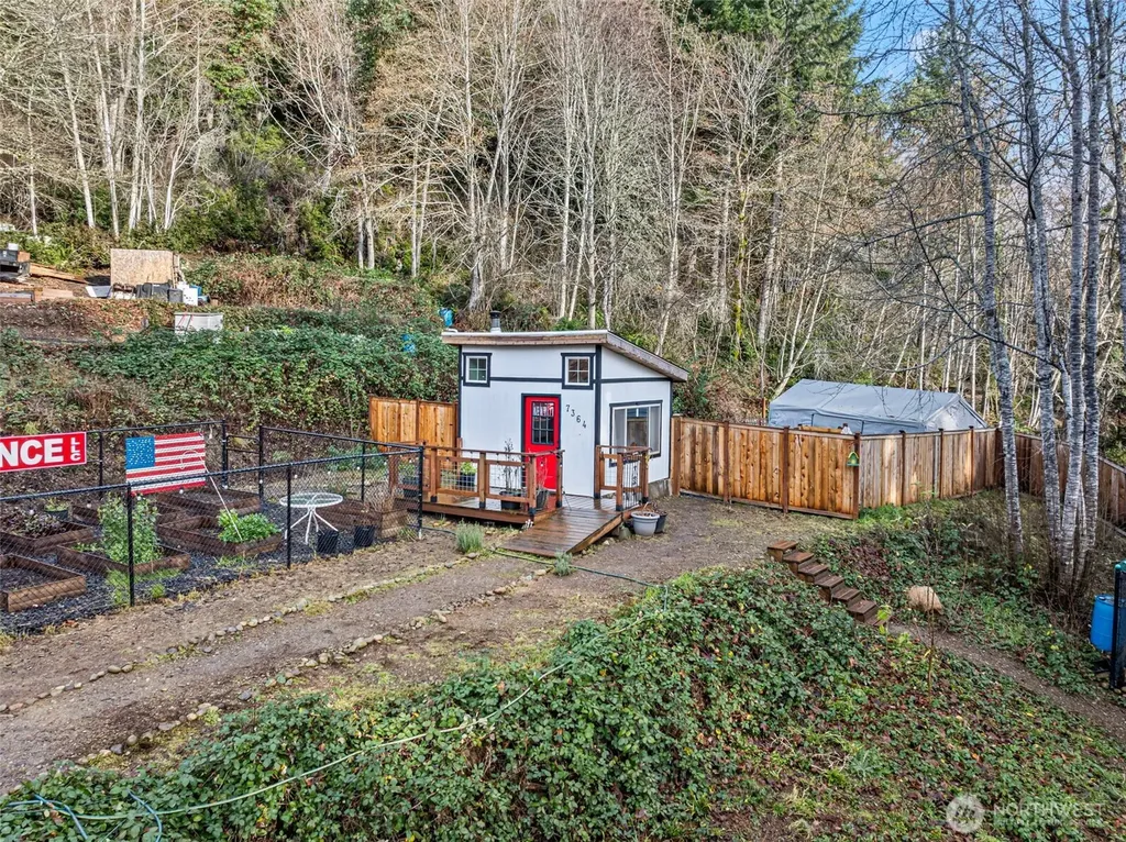 7364 NE North Shore Road Belfair WA 98528