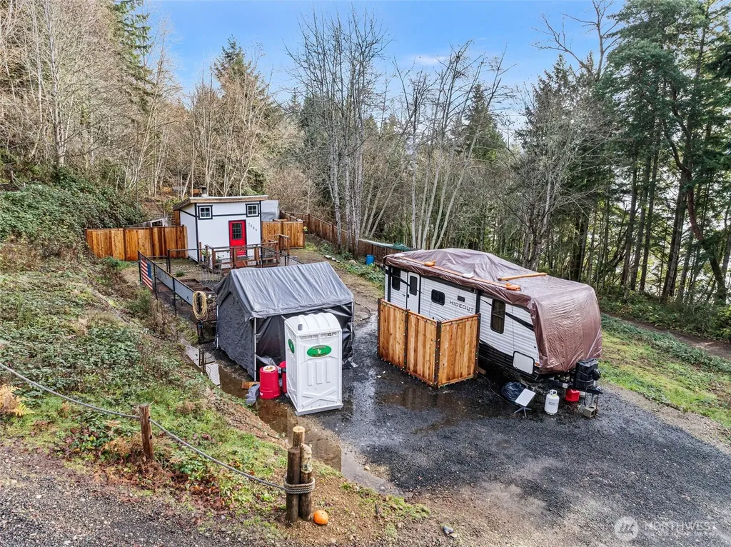 7364 NE North Shore Road Belfair WA 98528