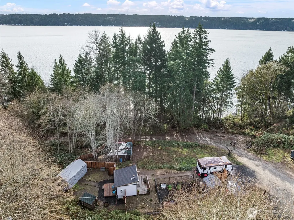 7364 NE North Shore Road Belfair WA 98528