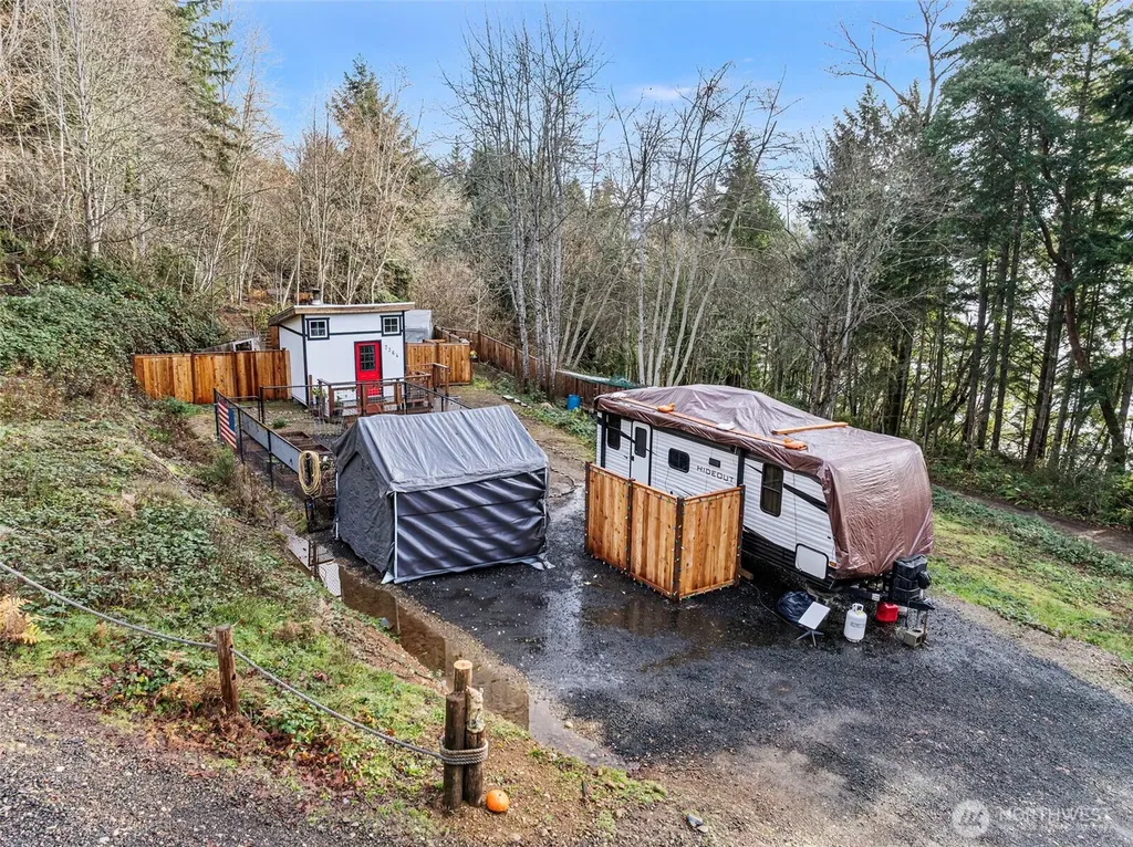7364 NE North Shore Road Belfair WA 98528