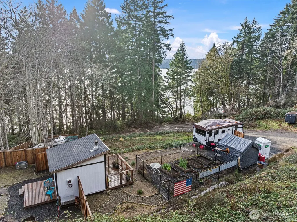 7364 NE North Shore Road Belfair WA 98528