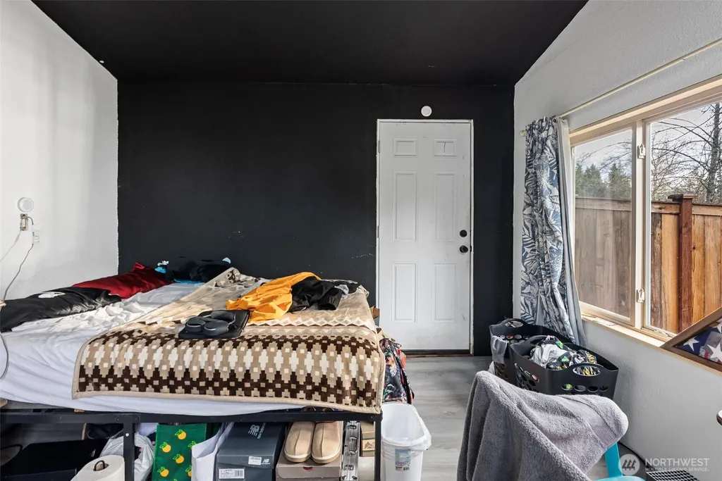 7364 NE North Shore Road Belfair WA 98528