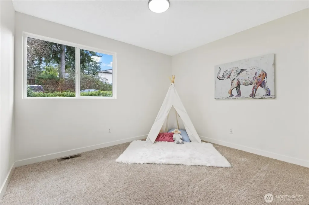 34515 25th Avenue SW Federal Way WA 98023