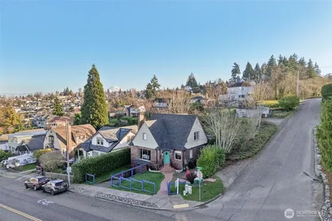 2624 N 30th Street Tacoma WA 98407