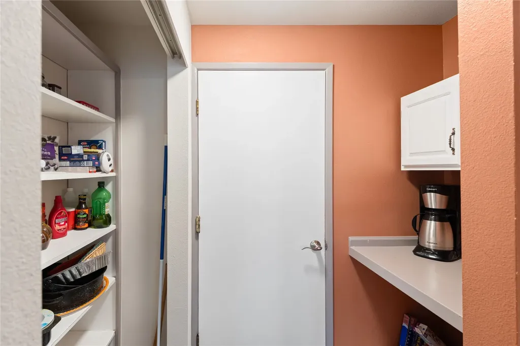 858 Kalispell Drive La Conner WA 98257