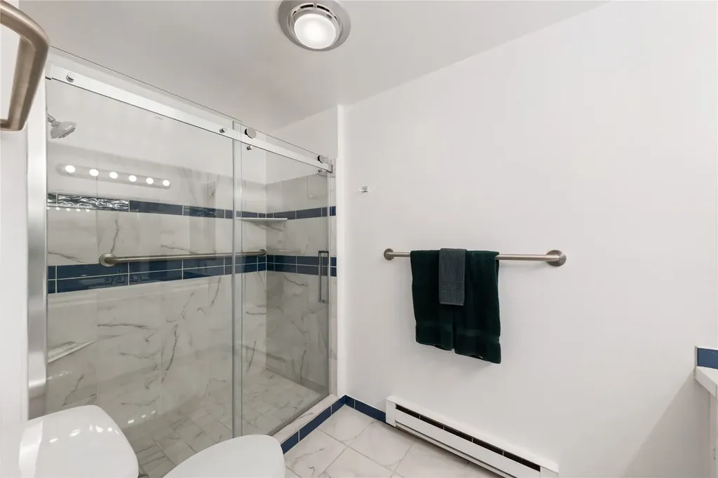 858 Kalispell Drive La Conner WA 98257