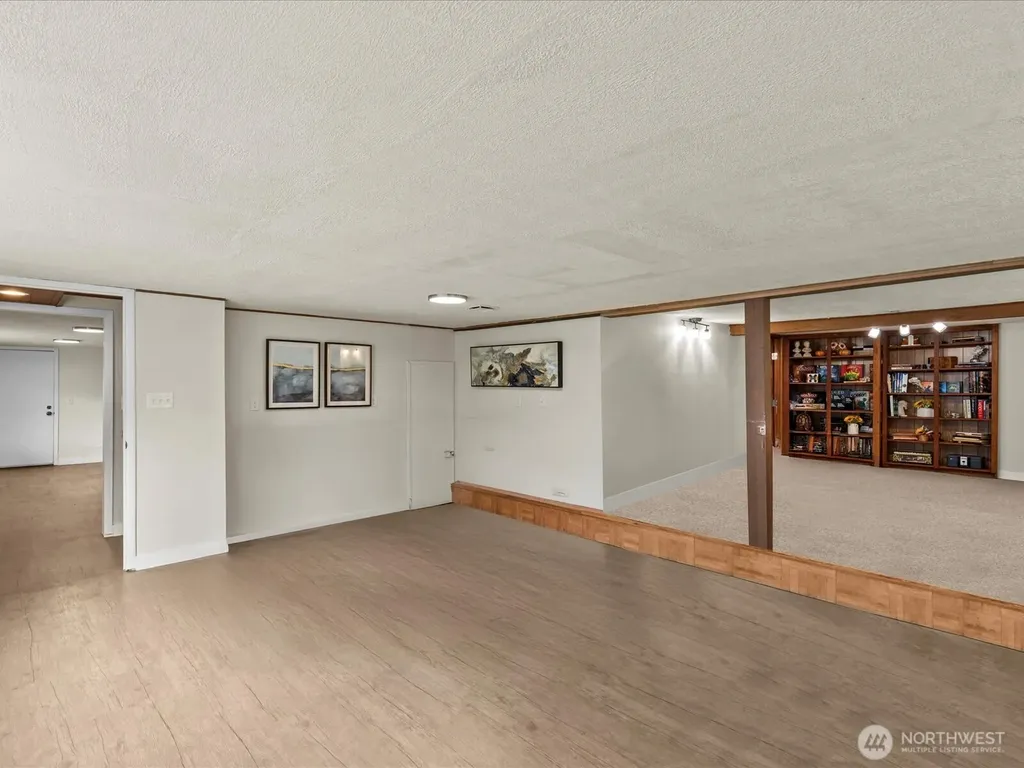 2540 E Phinney Bay Place Bremerton WA 98312