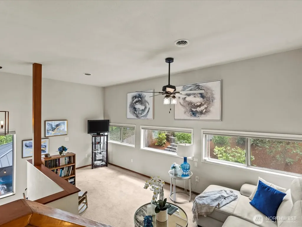 2540 E Phinney Bay Place Bremerton WA 98312